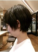 ショートヘア／襟足が浮く方も収めます◎