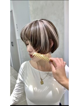 テラ 仙台(Tera) レイヤードデザインカラー　マッシュショートウルフ