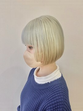 ロエン 西岡崎店(ROEN) #ミニボブ×ホワイトベージュ/ホワイトカラー/ミニボブ/20代