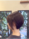 首元すっきりショートボブ