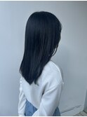 抜け感ミディアムレイヤー