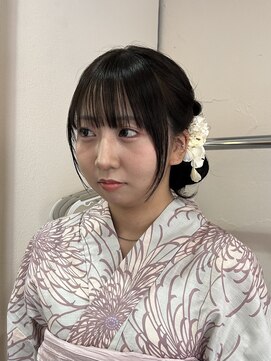 ミーナ(Mina) サイドシニョン