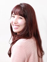 エストラスト 京都本店(s_trust)&nbsp;ウェットな質感を生かし、フェミニンさをアピール！