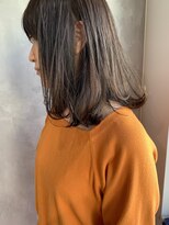 キチ(kichi.)&nbsp;[kichi.] くすみベージュ×ロブ