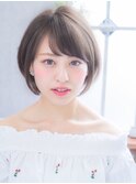 大人可愛いひし形前下がりショートボブ