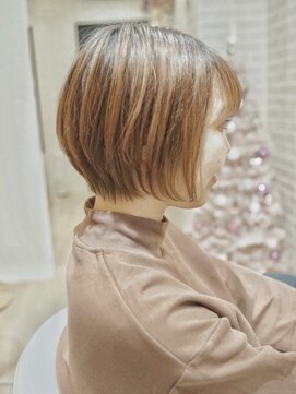 シェノン(Chainon) 【chainon】丸み可愛いシャープなショートボブ