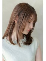 メゾンバイハバナ(maison by HAVANA)&nbsp;大人かわいいフェザーバングカーキグレージュミディアムウルフ