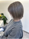 ミルキーベージュ×切りっぱボブ