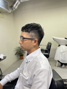 メリケンバーバーショップ フクオカ(MERICAN BARBERSHOP FUK) ビジネスマンオトナフェード