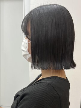 ネオリーブ クーロ(Neolive curro) 地毛風ストレートで作る外ハネボブ◎