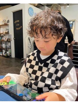 ロディーナ 大口 新子安(rodina) キッズ男の子似合わせパーマ