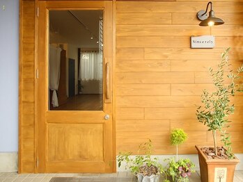 Sincerely【シンシアリー】