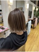 ハイライトグレージュ×ボブ
