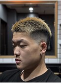 ブリーチ フェード メンズ