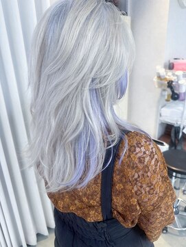 ボックスミコ(Box mico.) ホワイトシルバーと☆エクステでポイントカラー