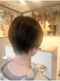 丸みシルエットが可愛い大人ショートボブ