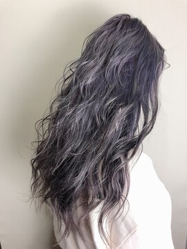 ヘアサロンエム 川越(HAIR SALON M) デザインカラー/厚めバング/ローライト/スリークボブ