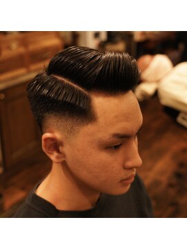 ピーキーズ 小倉店(Peaky's) 七三パート分けスタイル