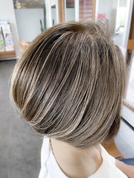 ルーム(room 202) 【大人ガーリーショート×ハイライト♪ 白髪ぼかしにも◎