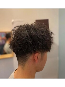 バーバー アミティ プール オム(BAR BER amity POUR HOMME) ツイストパーマ