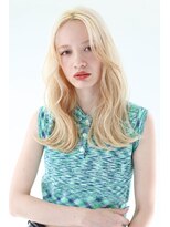 ヘアサロン ガリカ 表参道(hair salon Gallica)&nbsp;<SAKI>レイヤーカットでラフにキマるセミロングウェーブヘア