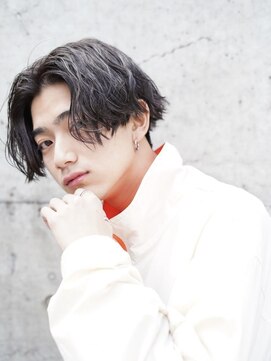 メンズヘアトーキョー(MEN'S HAIR TOKYO) センターパート/ゆるふわパーマ/黒髪