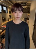 ブラント感のあるショート_耳掛けショート