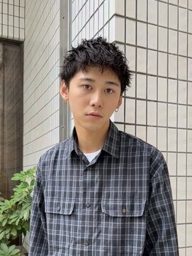 ヒュージ 表参道(huge) スパイキーショート/刈り上げなし/メンズニュアンスパーマ/眉毛