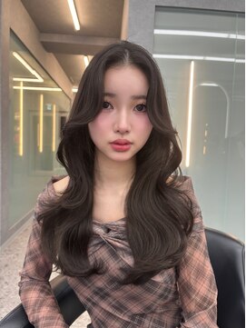 ボタン ハカタ(VOTAN hakata) 市野瀬裕奈/博多/韓国ヘア/センター分け/暗めカラー/黒髪/顔周り