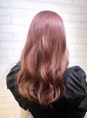 ピンクベージュ