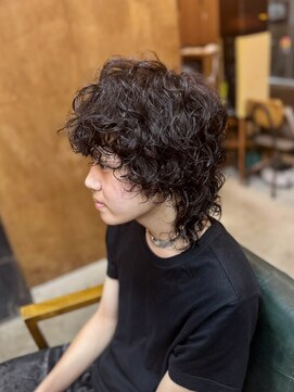 ロルド シェリ(Rold Cheri) 【山本智文】外国人風スパイラルパーマウルフ