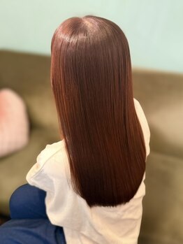 カラー同時施術可能で嬉しい♪ダメージが極めて少ない酸性ストレート★素直な髪で雨の日もノンストレスに