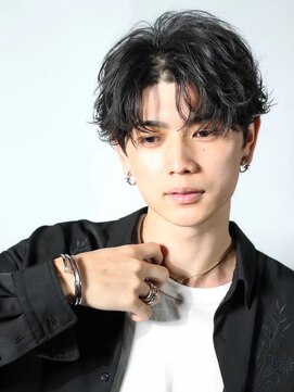 リタバイクロト(LITA by KUROT) MEN’S HAIR/波巻ツイストスパイラル/フェザーパーマ/新都心