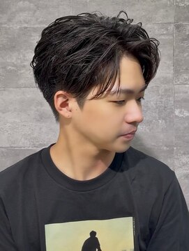 アノ(Ano.) 大分ニュアンスパーマセンターパートフェザーパーマ毛流れパーマ