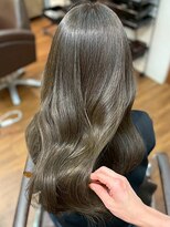 シェール(cher)&nbsp;ビフォーアフター/透明感ブラウンアッシュ/艶髪/レイヤーカット