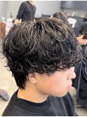 渋谷波巻きパーマメンズマッシュウルフセンターパートカット
