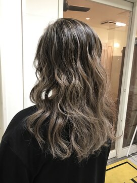 ミリム 栄矢場町店(MIRiM) 【MUSE】グレージュハイライト×グラデーションカラー