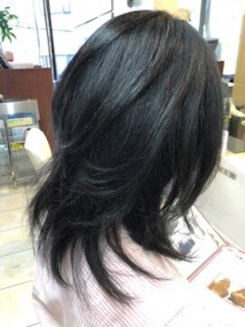 クオリス 上福岡店(QUALIS) ウルフロングレイヤー/くびれスタイル/30代40代50代/暗めカラー