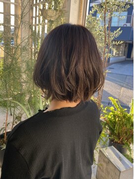 アウル(OWL) 動きのあるボブスタイル