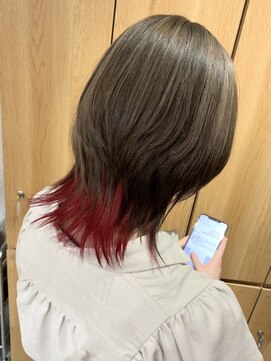 ディードットログ 大和西大寺店(D.Log) マッシュウルフ　大人インナーカラーレッド　大和西大寺