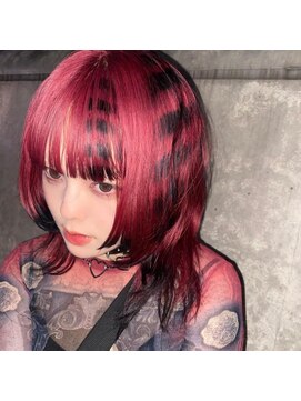 レコ 渋谷(LECO) RED×BLACK BORDER WOLF
