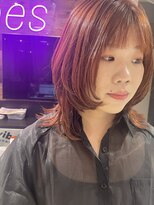 バイブス バイ ケンジ(vibes by KENJE)&nbsp;ミディアムウルフカット　レイヤーカット