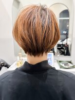30代40代50代耳かけショート前髪なしハンサムショートカット