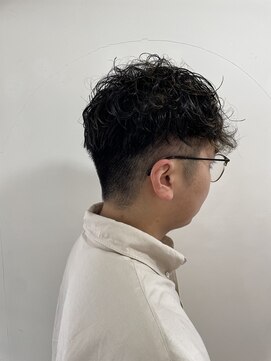 ヘアーアンドメイクアップモパ メンズパーマ