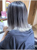 【コントラスト強め】ホワイトバレイヤージュ×ブリーチ3回