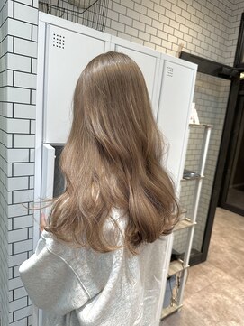 ネウィ 八王子(newi) ヘーゼルベージュ