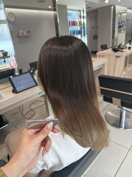 アッシュ 高幡不動店(Ash) ハイライトブリーチなし脱白髪染め白髪ぼかし髪質改善グレージュ
