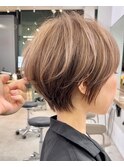 小顔似合わせカットメルティカラーナチュラル大人ショートボブ 