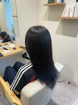 マットブルー/暗めブルージュ