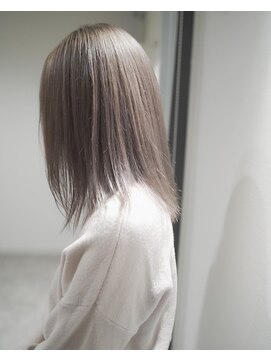 グレージュカラー